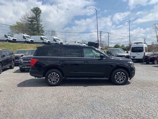 Used 2024 Ford Expedition XLT image 10