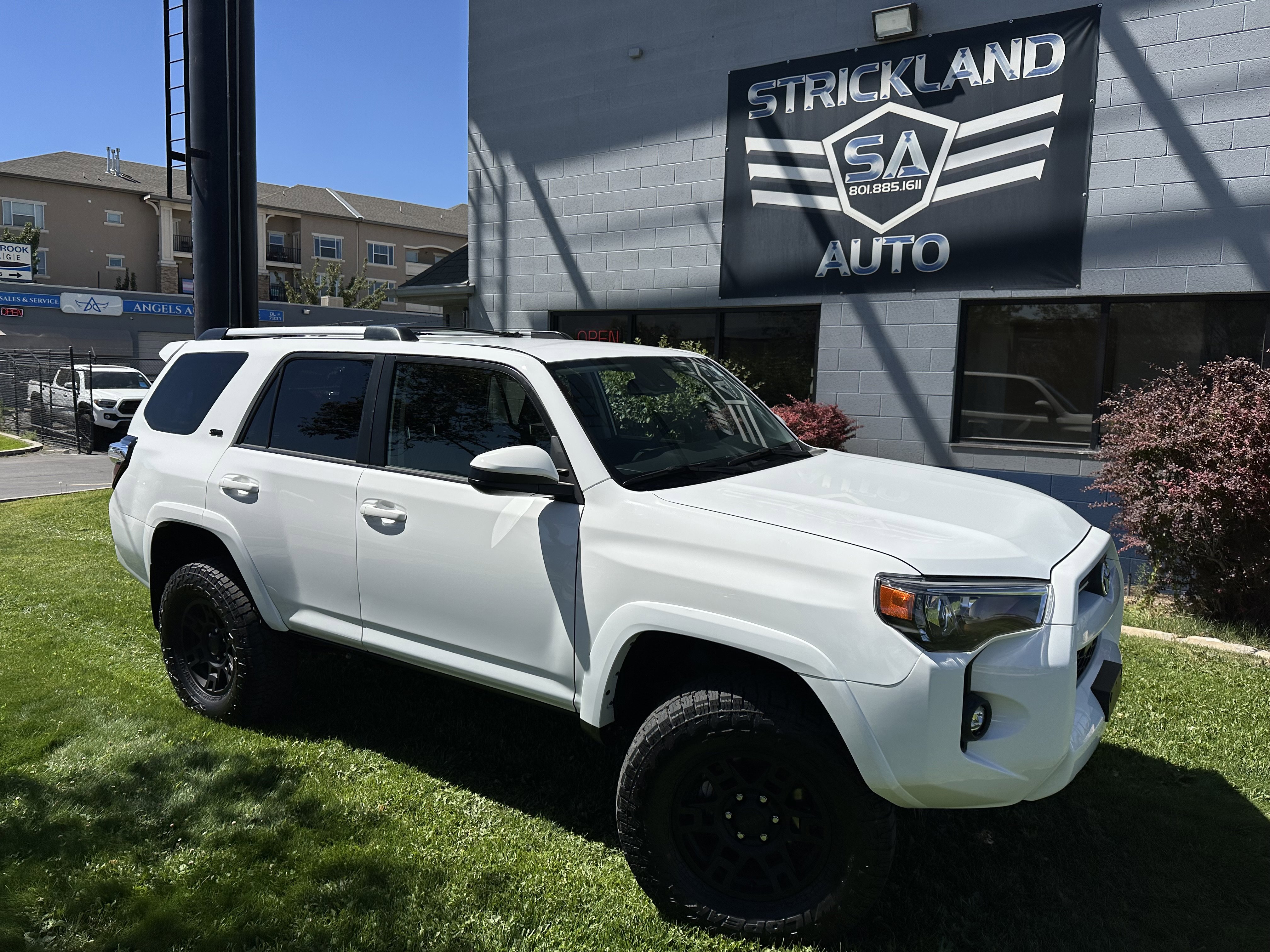 Used 2024 Toyota 4Runner SR5 image 2