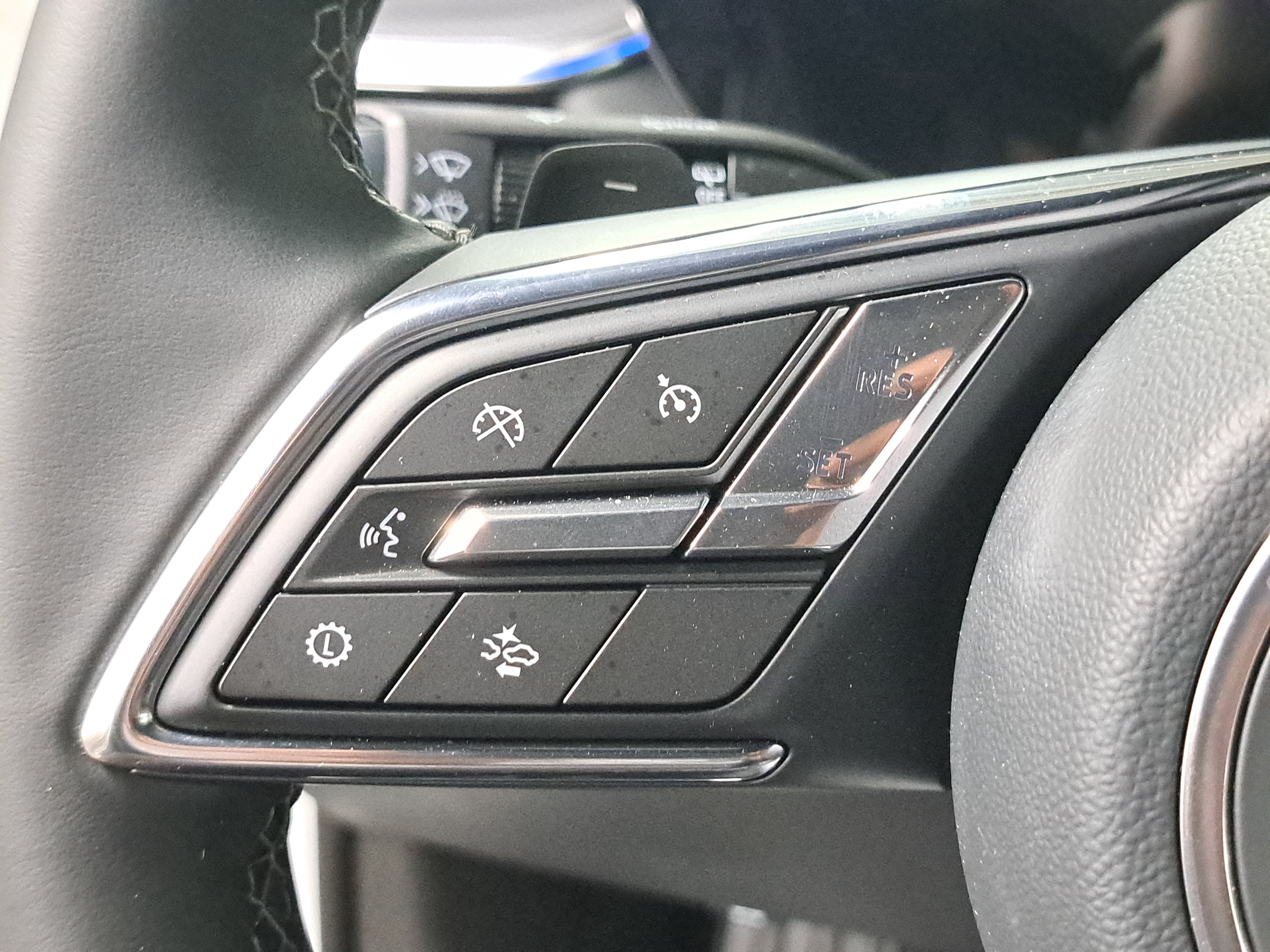 Used 2026 Buick Enclave Sport Touring w/ Power Package FWD image 18