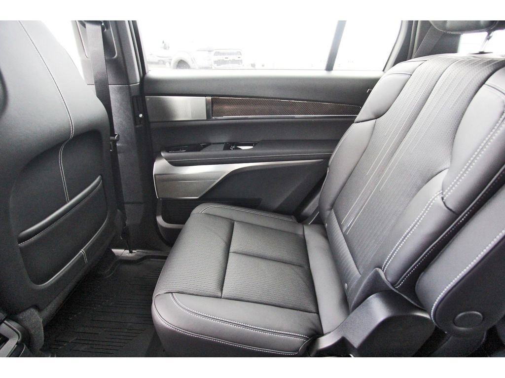 New 2026 Cadillac Vistiq Premium Luxury AWD/4WD image 12