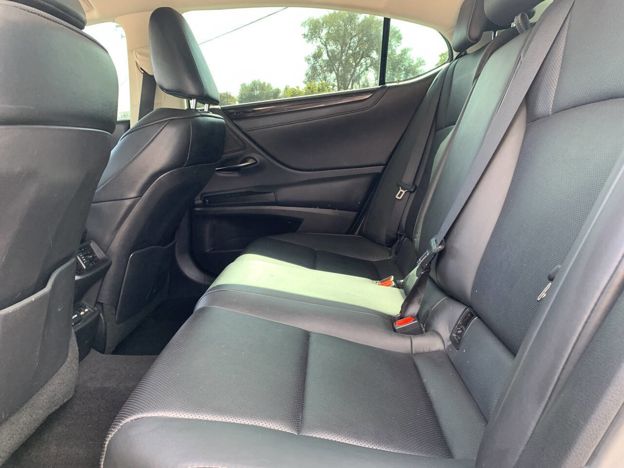 Used 2021 Lexus ES 350 w/ Premium Package image 10