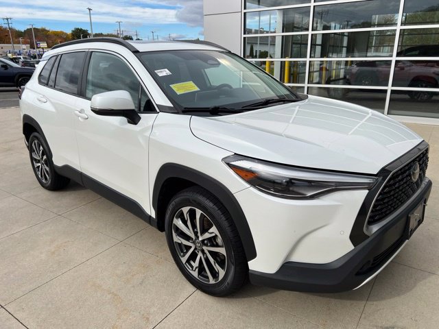 Used 2023 Toyota Corolla Cross XLE w/ Convenience Package