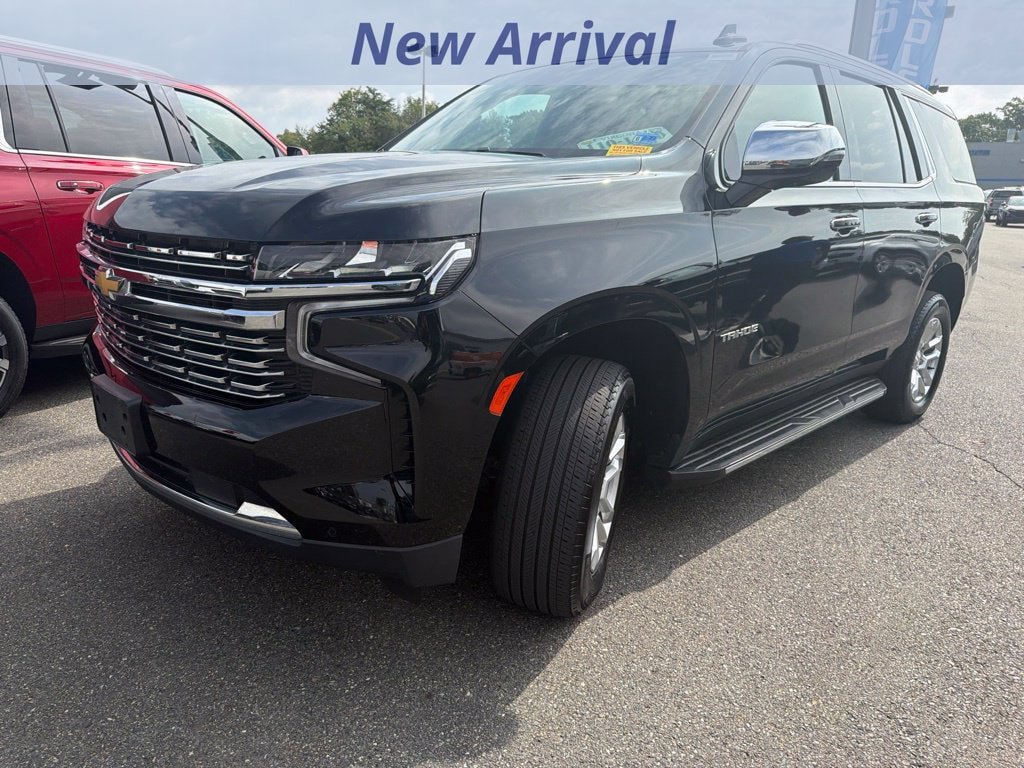 Used 2023 Chevrolet Tahoe Premier AWD/4WD image 1