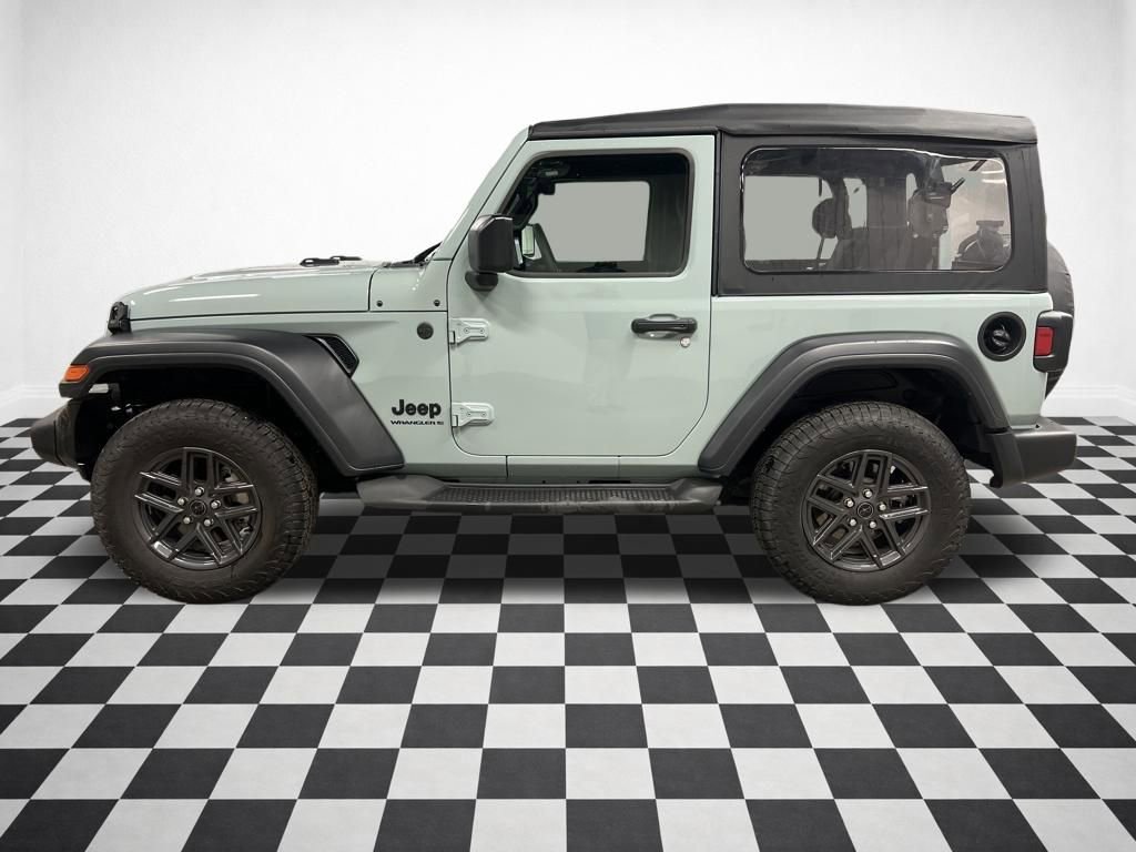 Used 2024 Jeep Wrangler Sport S image 5