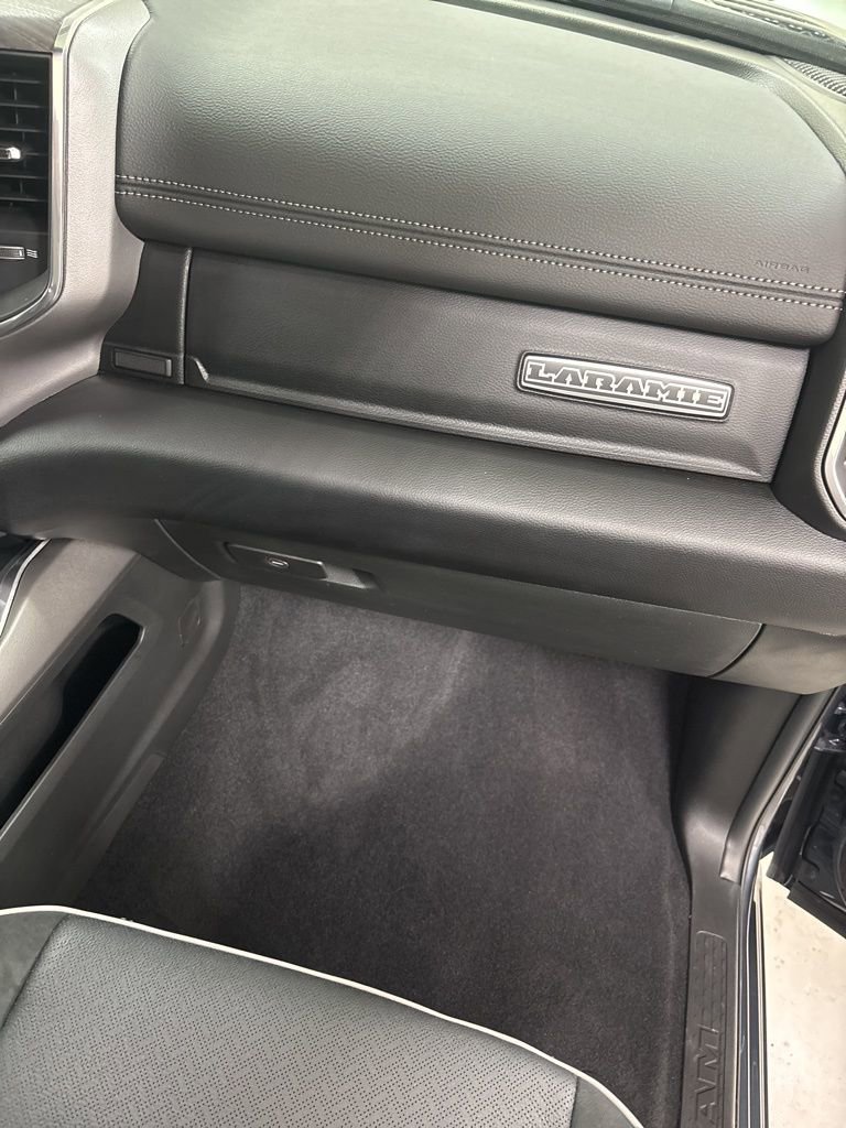 New 2026 RAM 3500 Laramie w/ Sport Appearance Package AWD/4WD image 31