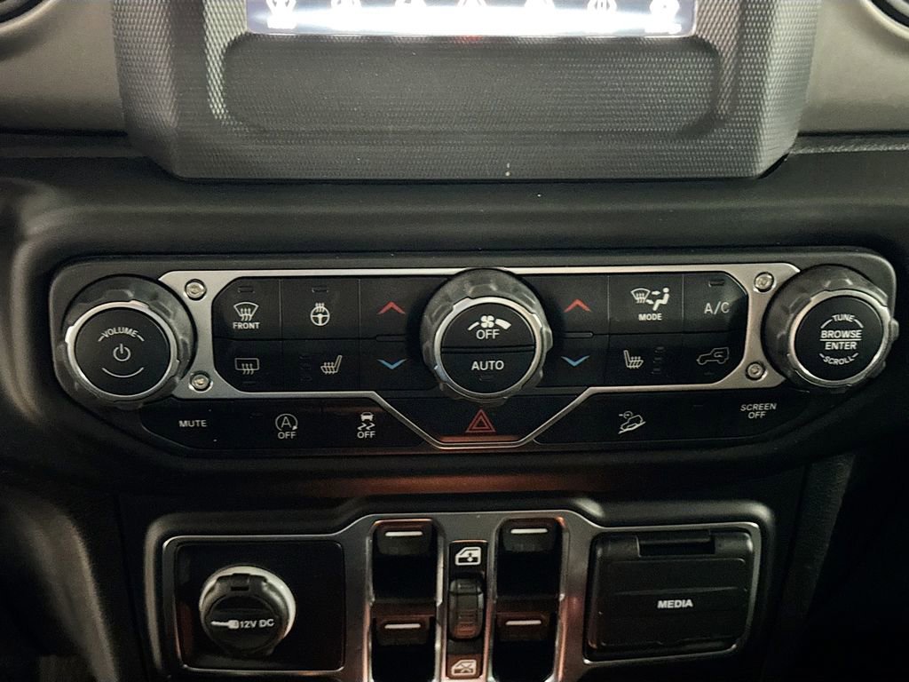 Used 2020 Jeep Wrangler Unlimited Sport image 14