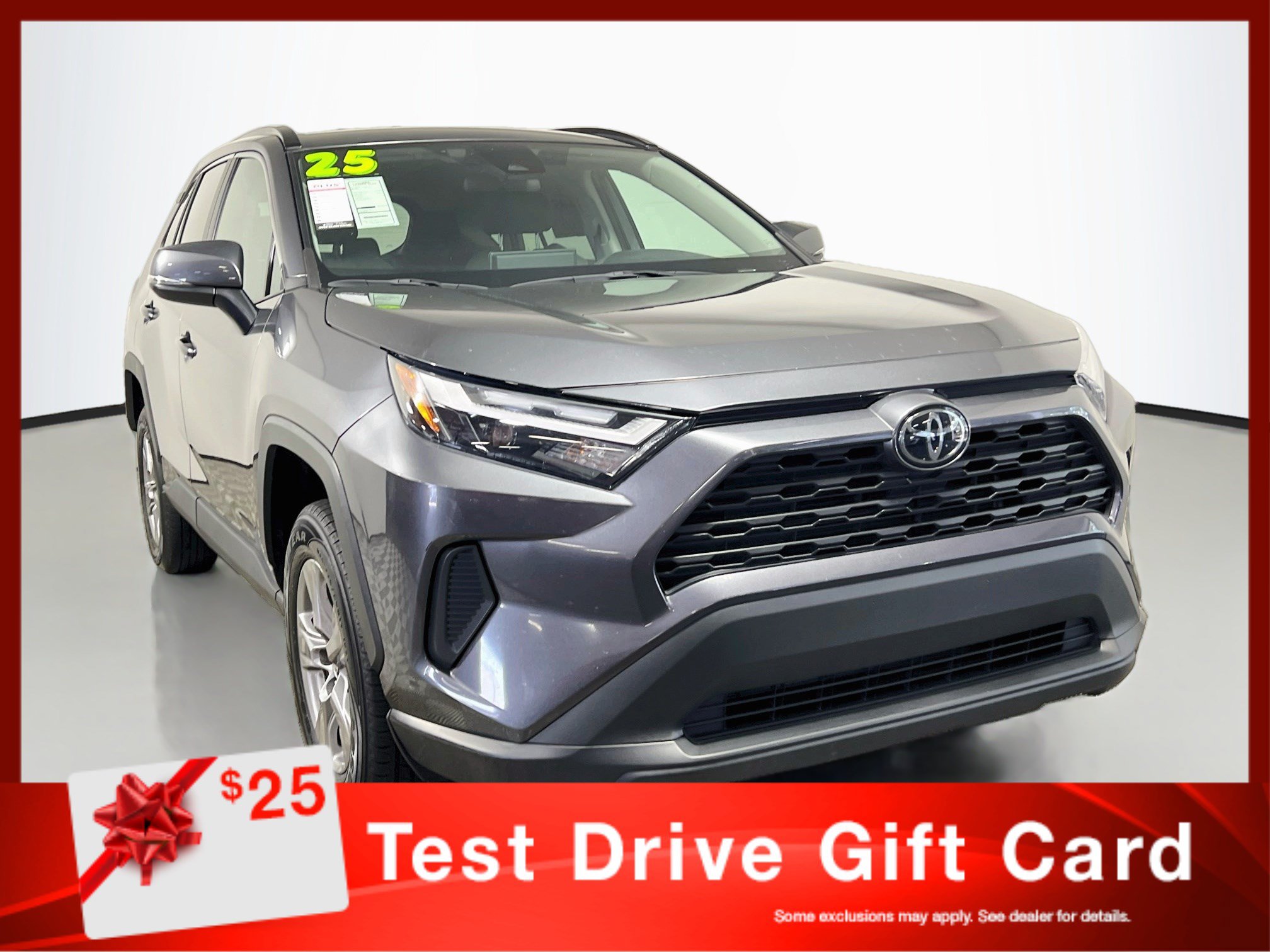 Used 2025 Toyota RAV4 XLE FWD image 1