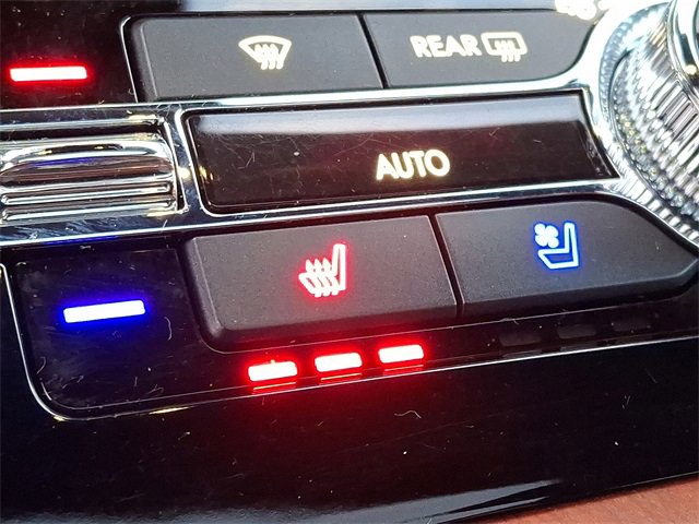 Certified 2021 Lincoln Navigator Reserve image 26