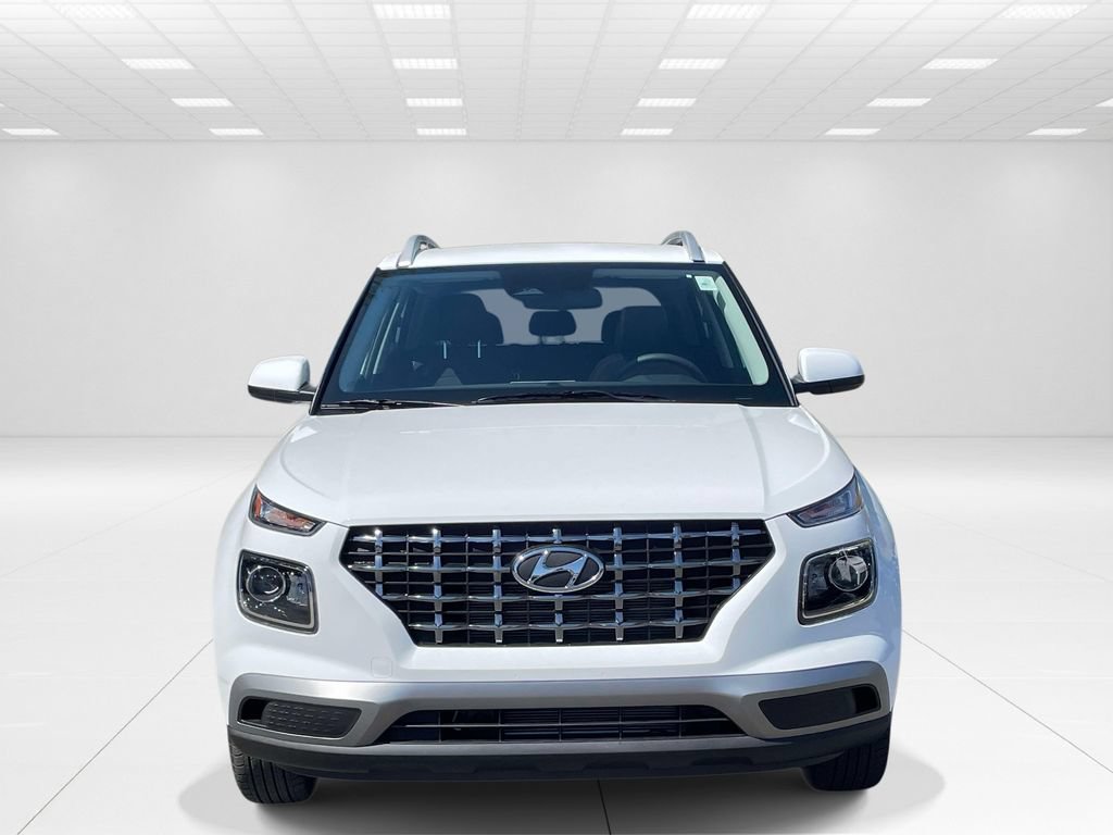 New 2026 Hyundai Venue SEL FWD video 2