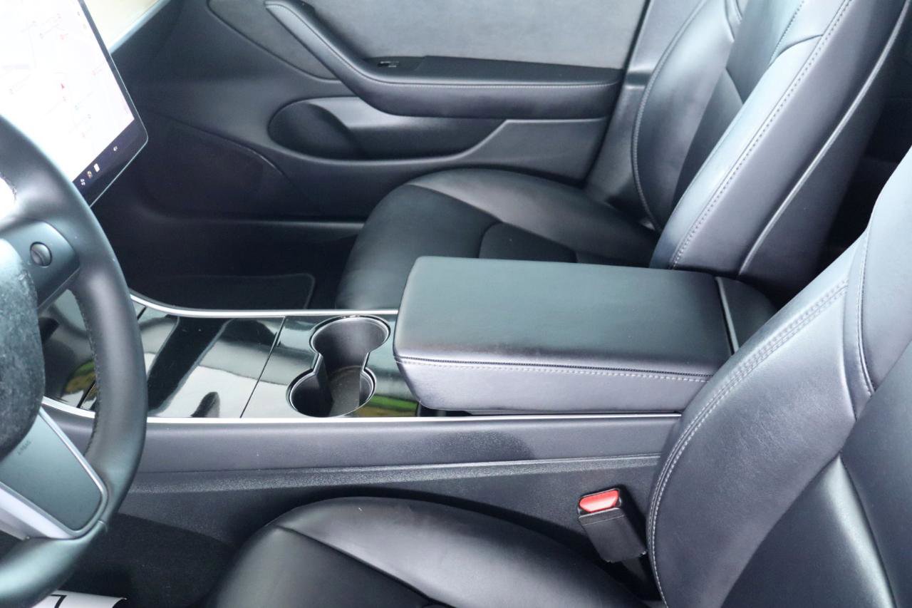 Used 2018 Tesla Model 3 Long Range RWD image 17