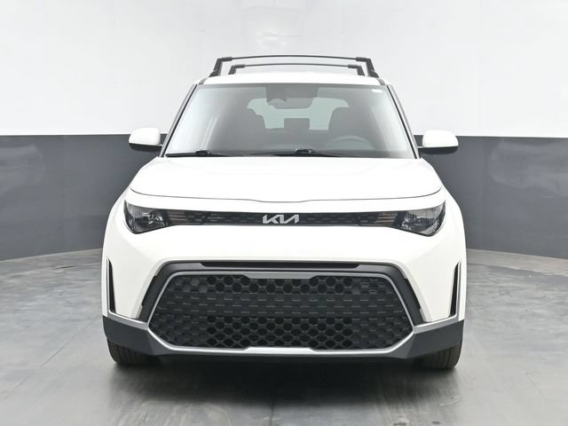Used 2024 Kia Soul LX w/ Option Group 015 FWD image 3