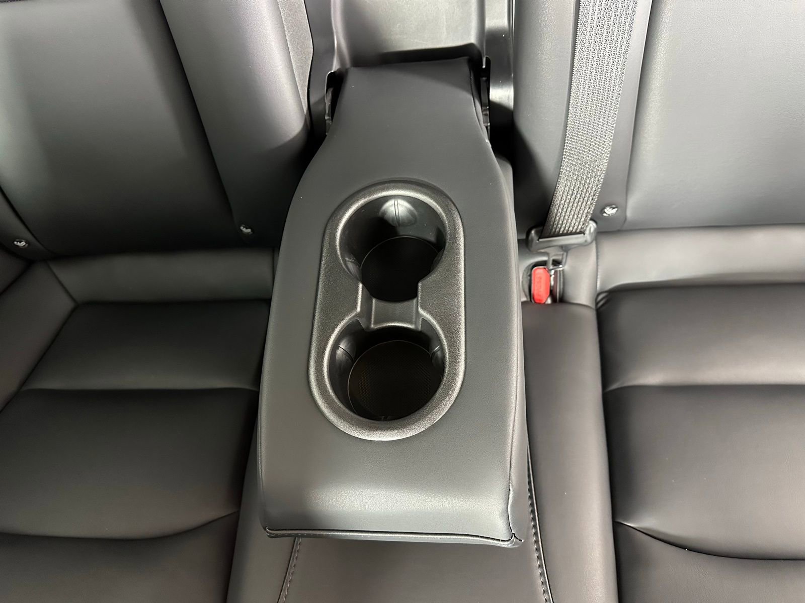 Used 2018 Tesla Model 3 Mid Range image 33
