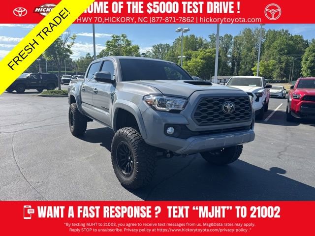 Used 2020 Toyota Tacoma TRD Sport w/ Technology Package image 1
