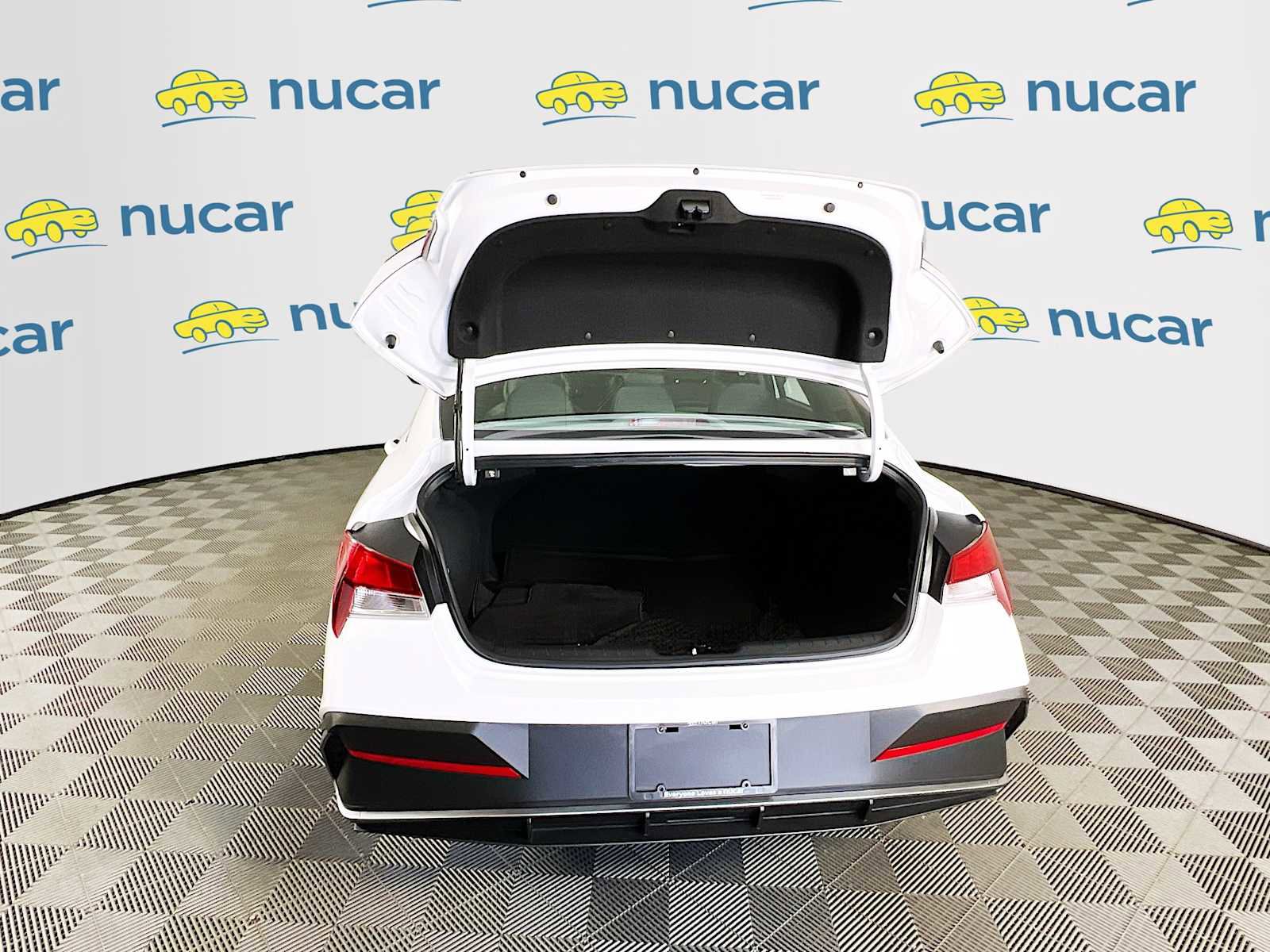 Certified 2025 Hyundai Elantra Sport FWD image 24