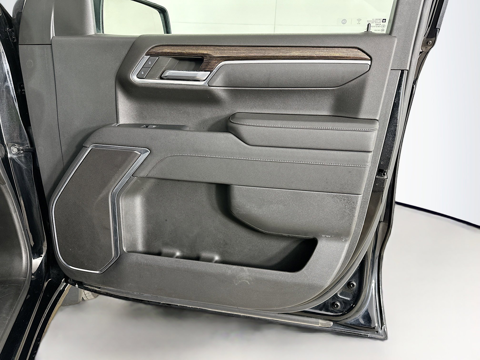 Used 2023 GMC Sierra 1500 Elevation image 31