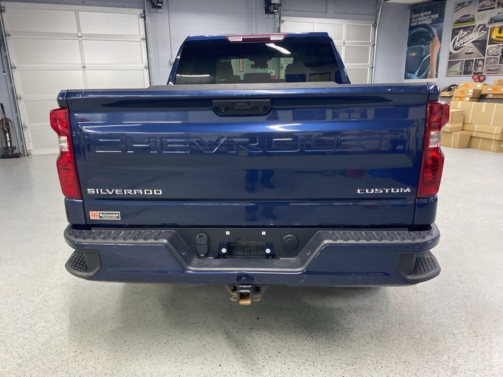 Used 2023 Chevrolet Silverado 1500 Custom image 6