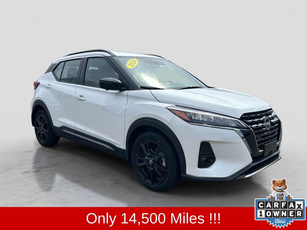 Used 2024 Nissan Kicks SR image 3