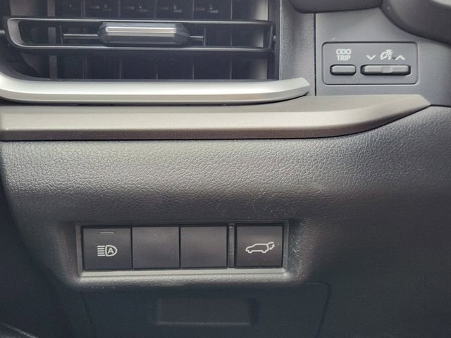 Used 2025 Toyota Grand Highlander AWD Hybrid image 25