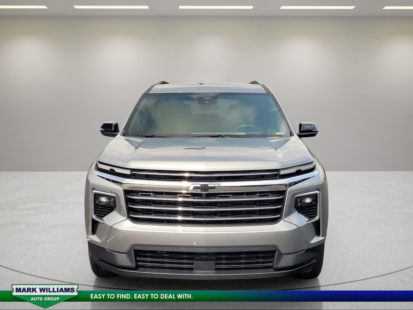 Used 2025 Chevrolet Traverse LT w/ Driver Confidence Package FWD image 9