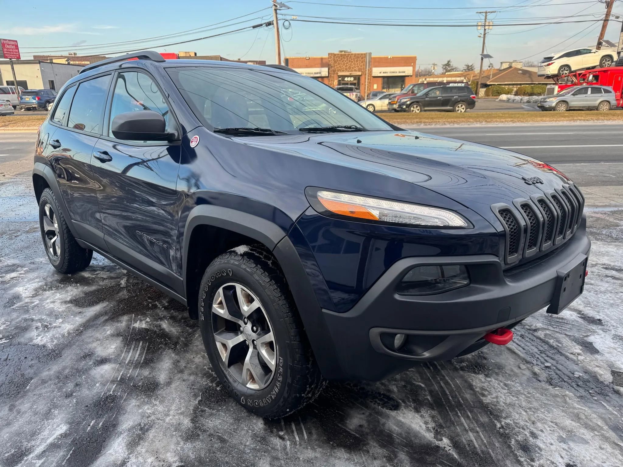 Used 2014 Jeep Cherokee Trailhawk w/ Leather Interior Group image 3