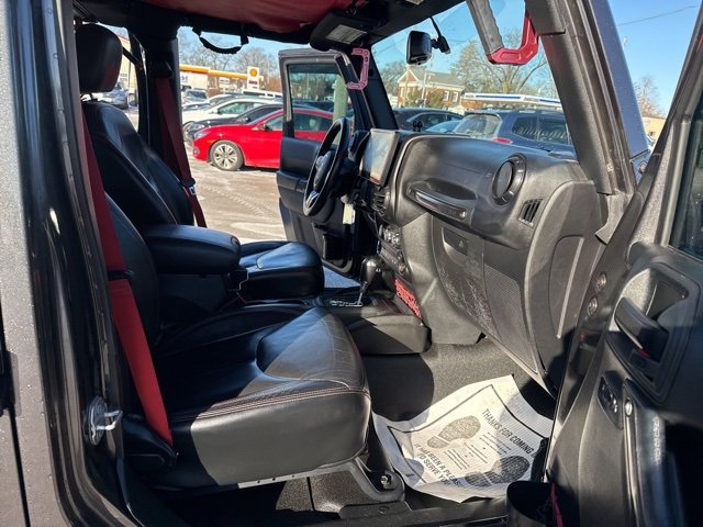 Used 2017 Jeep Wrangler Unlimited Rubicon image 13