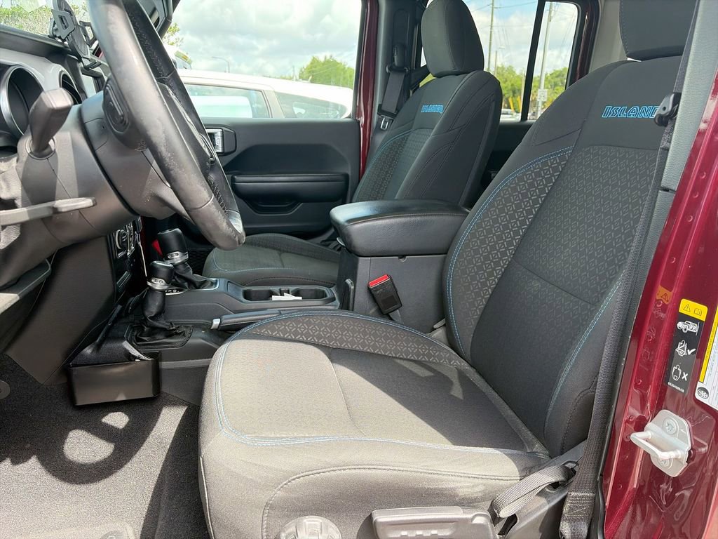 Used 2021 Jeep Wrangler Unlimited Islander AWD/4WD image 13
