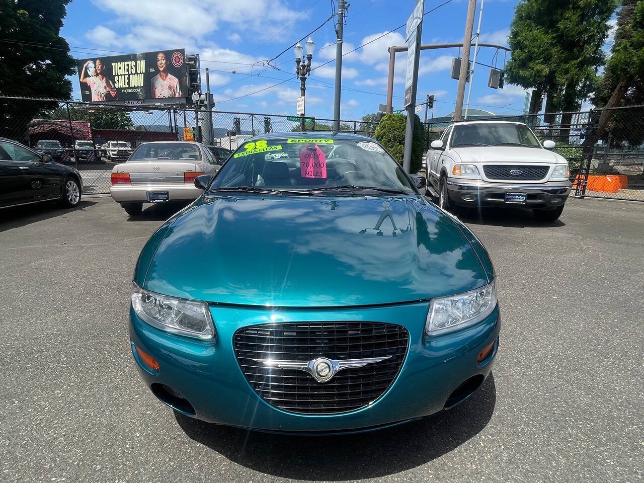 Used 1998 Chrysler Sebring LXi FWD image 4