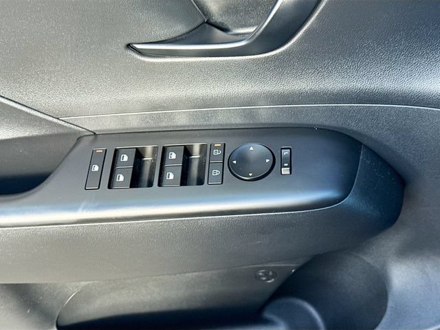 Used 2024 Hyundai Kona SEL FWD image 17