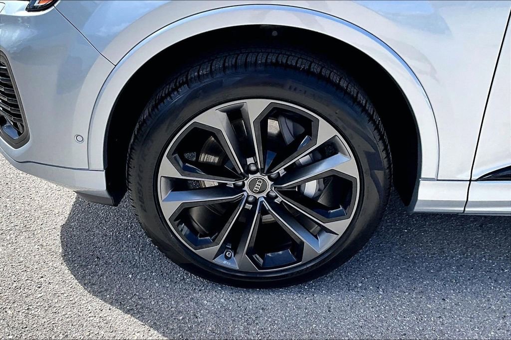 Certified 2025 Audi Q7 2.0T Premium Plus w/ Premium Plus Package AWD/4WD image 13