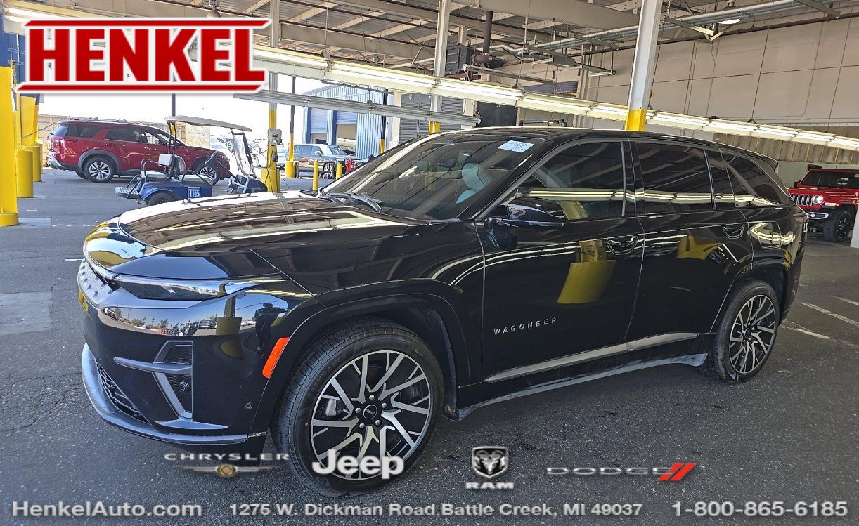 Used 2025 Jeep Wagoneer S Limited AWD/4WD image 1