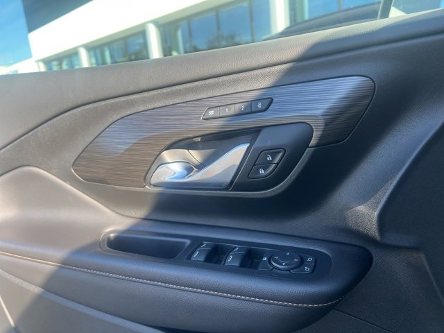 Used 2020 GMC Terrain SLT w/ Preferred Package image 14