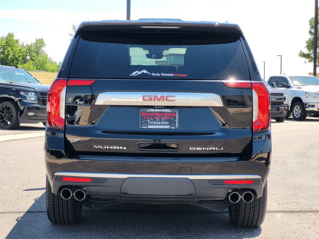 Used 2024 GMC Yukon Denali w/ Advanced Technology Package AWD/4WD image 5