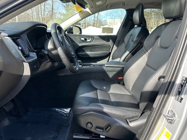 Used 2024 Volvo XC60 B5 Core image 26