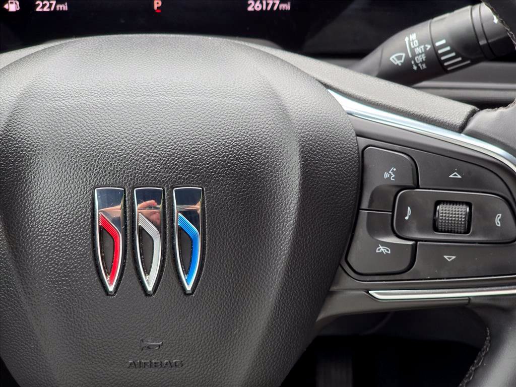 Used 2025 Buick Envista Sport Touring FWD image 18