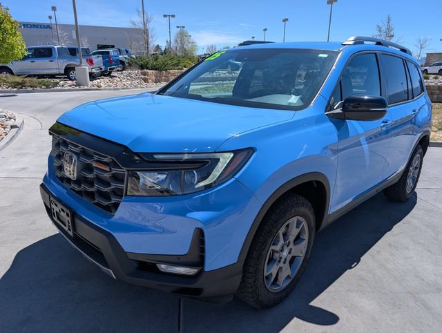 Used 2025 Honda Passport TrailSport image 3