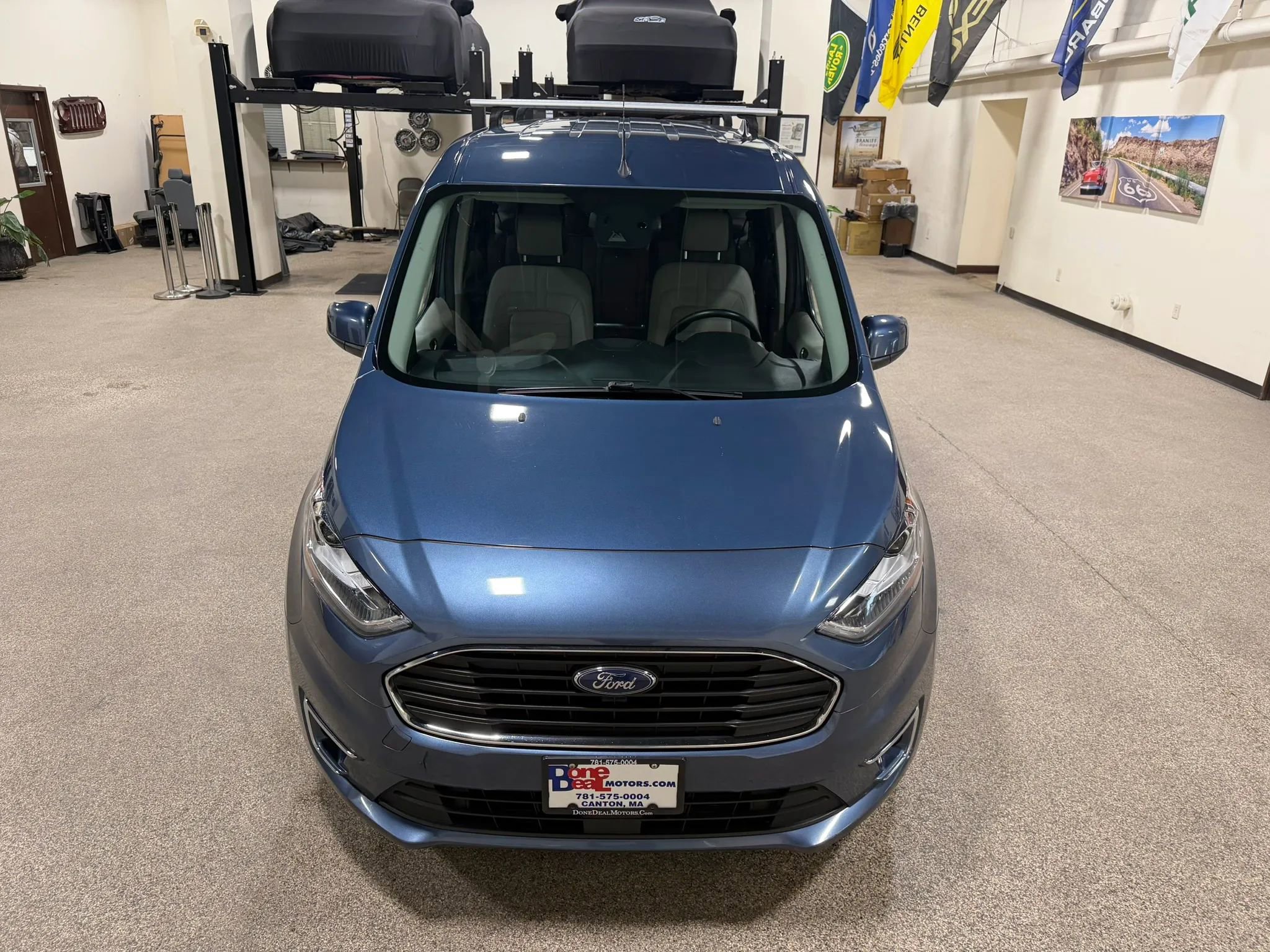 Used 2021 Ford Transit Connect Titanium w/ Trailer Tow Package FWD image 4