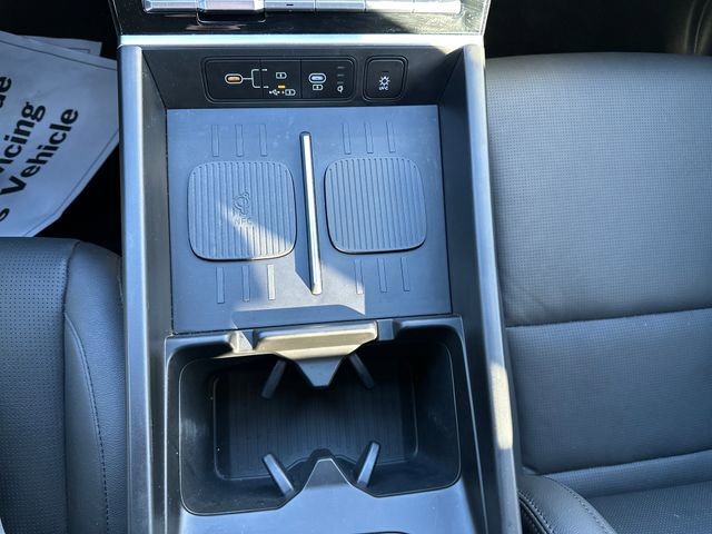 Certified 2025 Hyundai Santa Fe Limited image 17