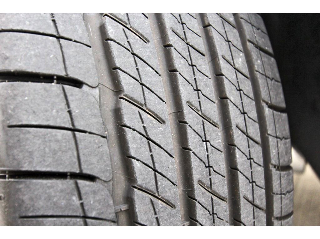 Certified 2025 Cadillac XT5 Luxury image 32