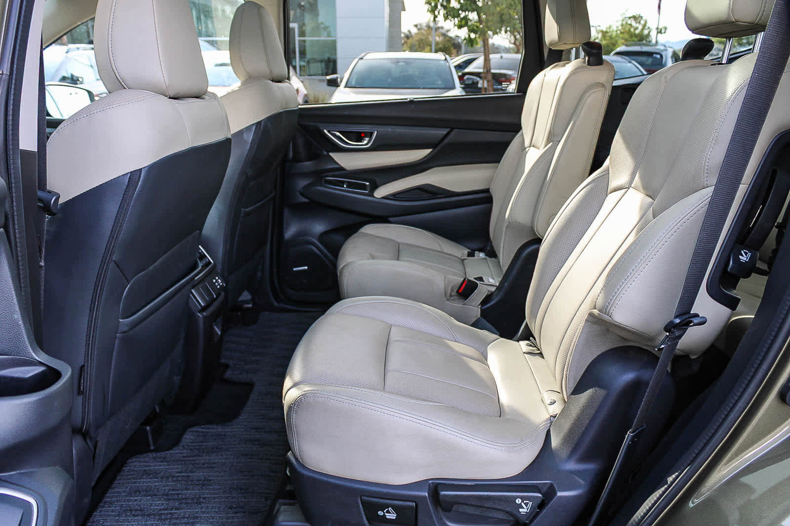 Certified 2023 Subaru Ascent Limited w/ Technology Package image 18