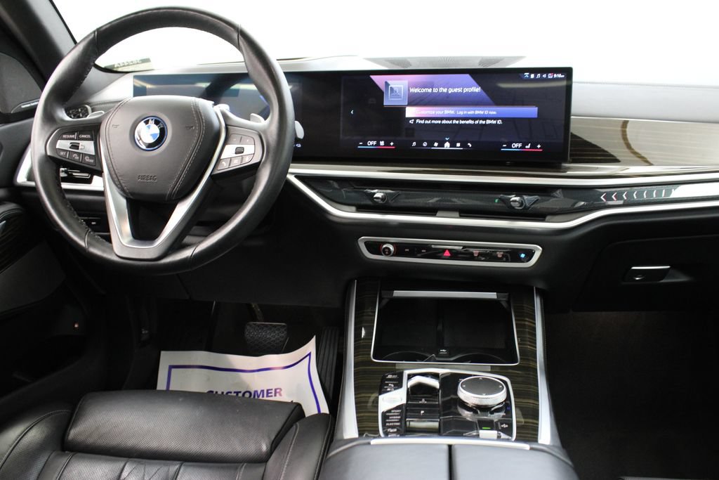 Used 2025 BMW X5 xDrive50e AWD/4WD image 9