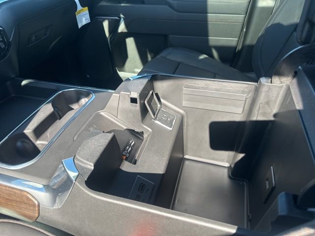 Used 2026 Chevrolet Silverado 3500 High Country w/ Technology Package image 30