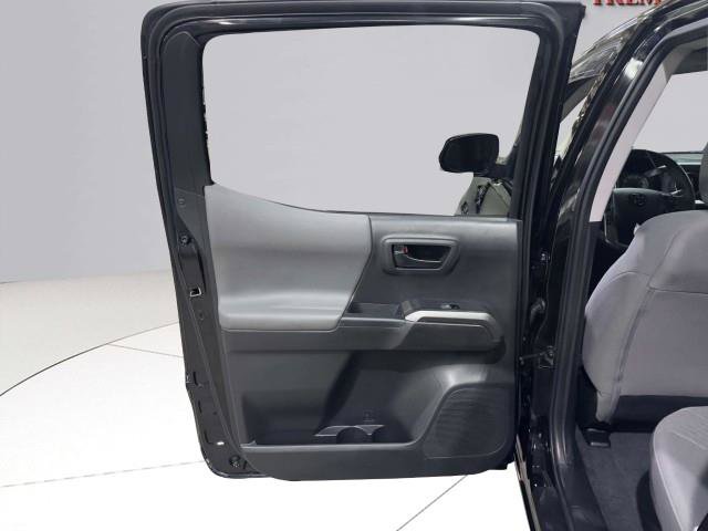 Used 2023 Toyota Tacoma SR5 RWD image 33