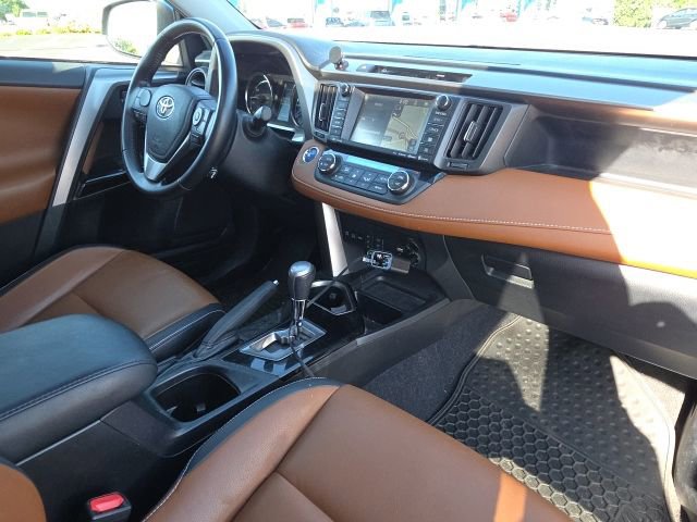 Used 2016 Toyota RAV4 Limited AWD/4WD image 17