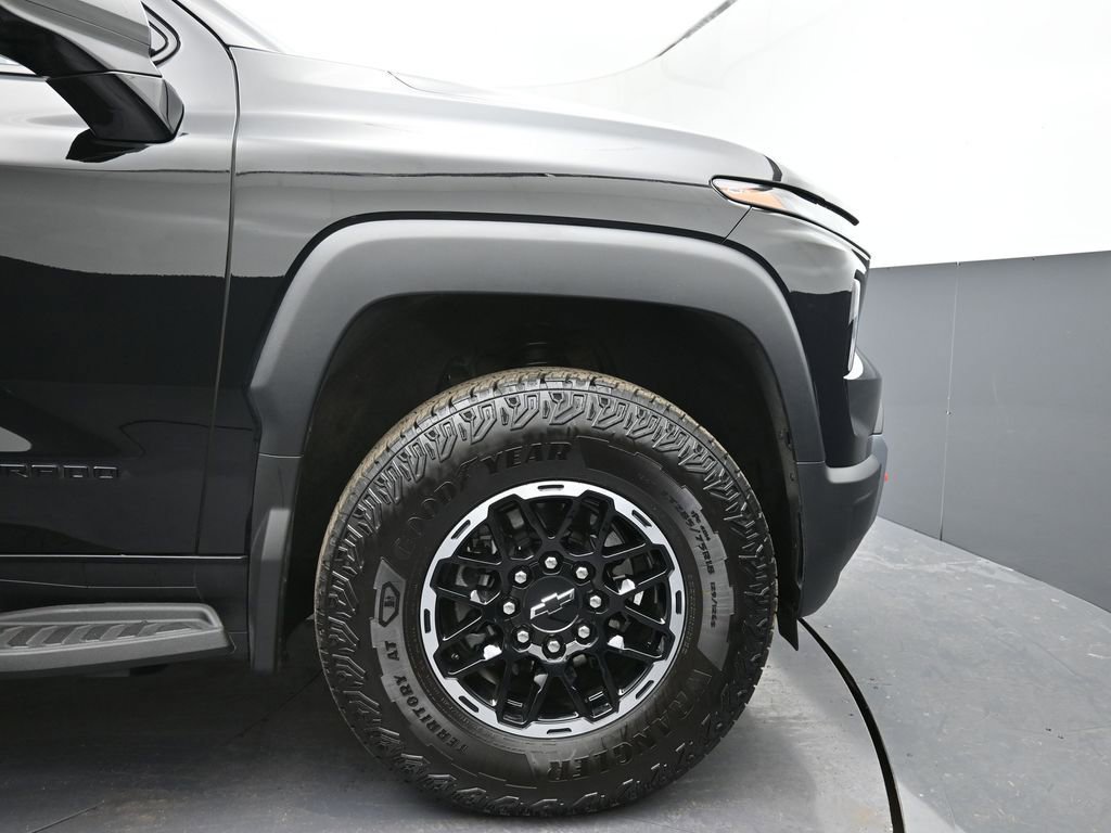 Used 2026 Chevrolet Silverado EV Trail Boss w/ Plus Package image 11