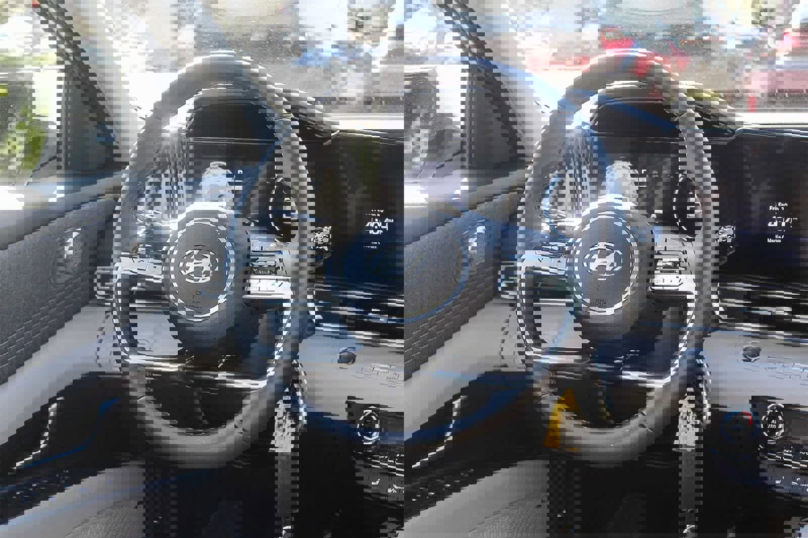 Certified 2025 Hyundai Elantra Limited image 21