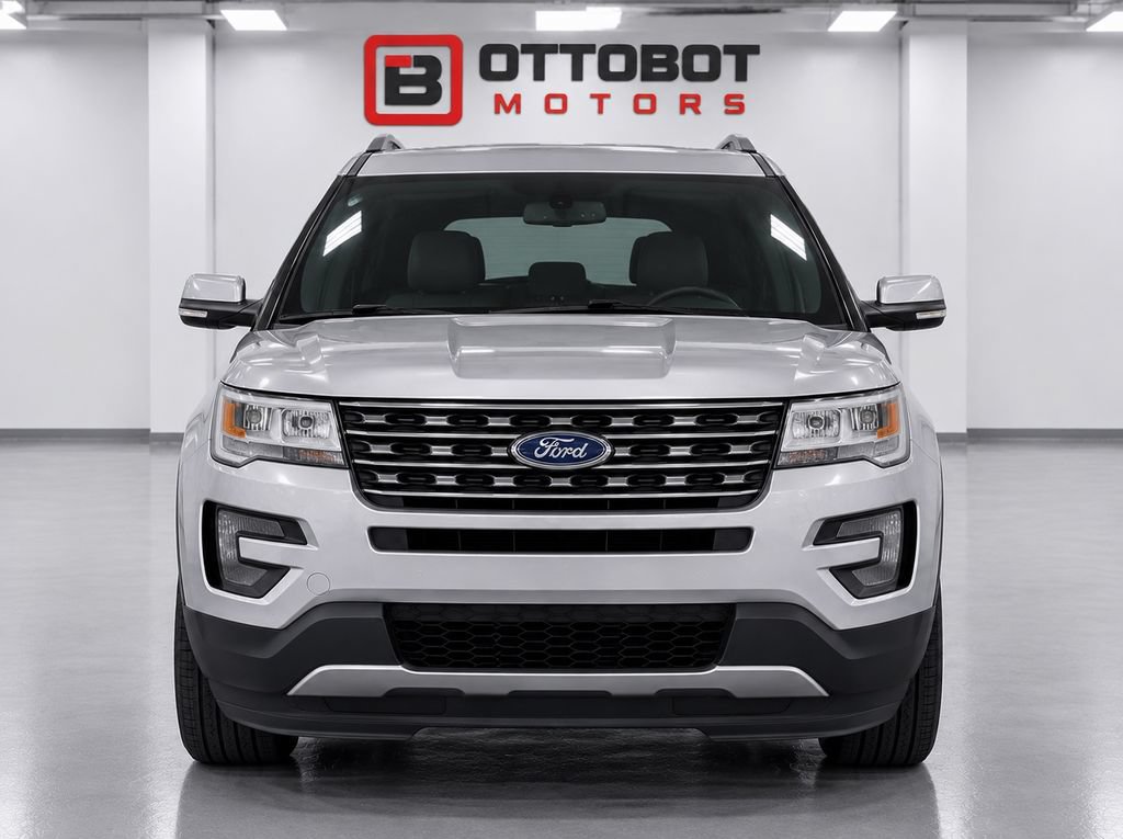Used 2017 Ford Explorer XLT AWD/4WD image 8