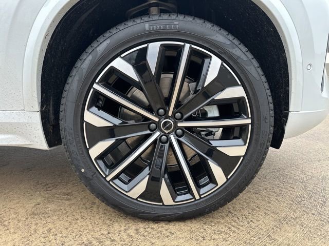 New 2026 Volvo XC90 B6 Ultra image 9