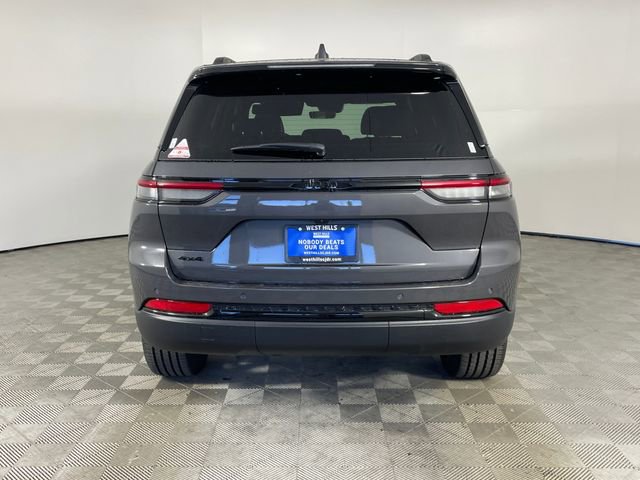 New 2025 Jeep Grand Cherokee Altitude AWD/4WD image 22