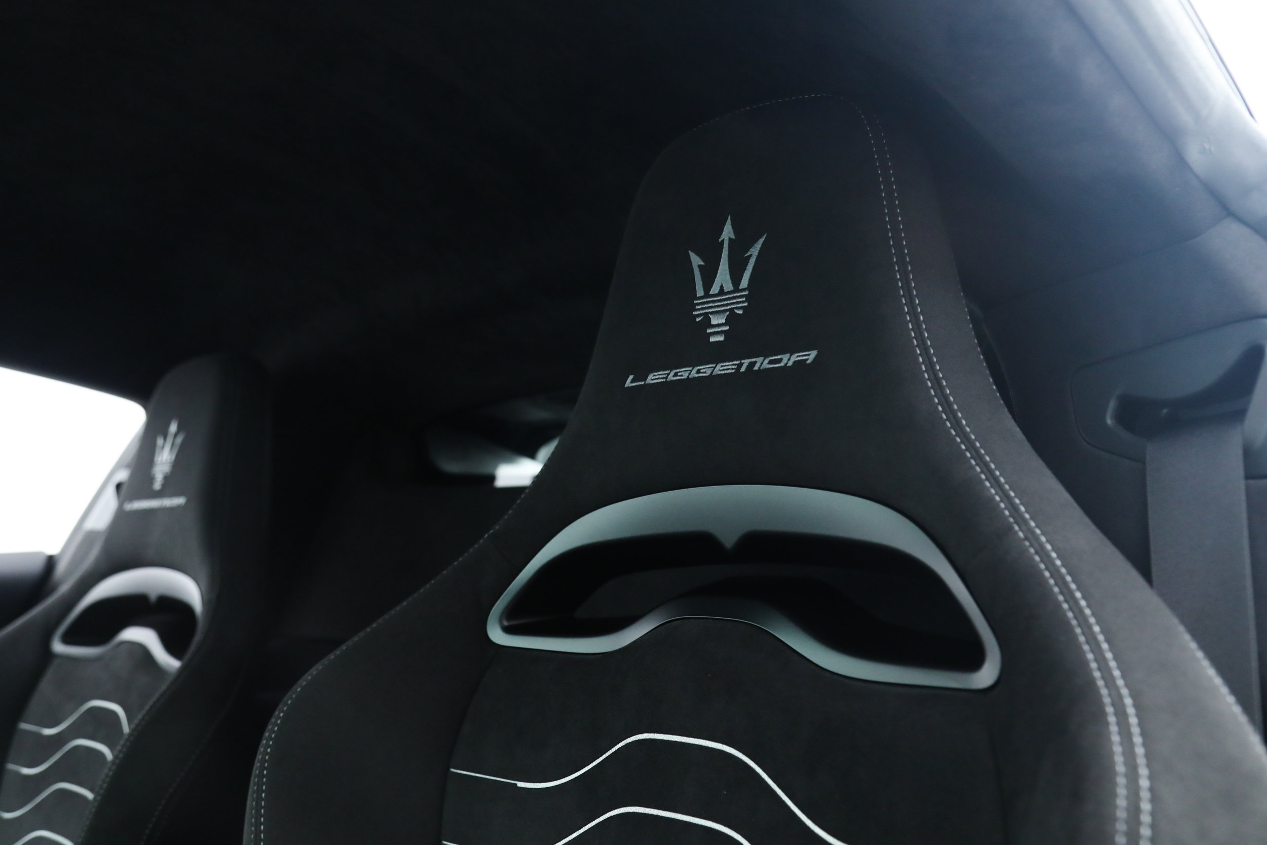 Used 2025 Maserati MC20 Coupe RWD image 40