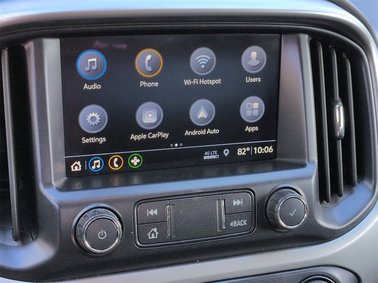 Used 2020 Chevrolet Colorado LT image 16